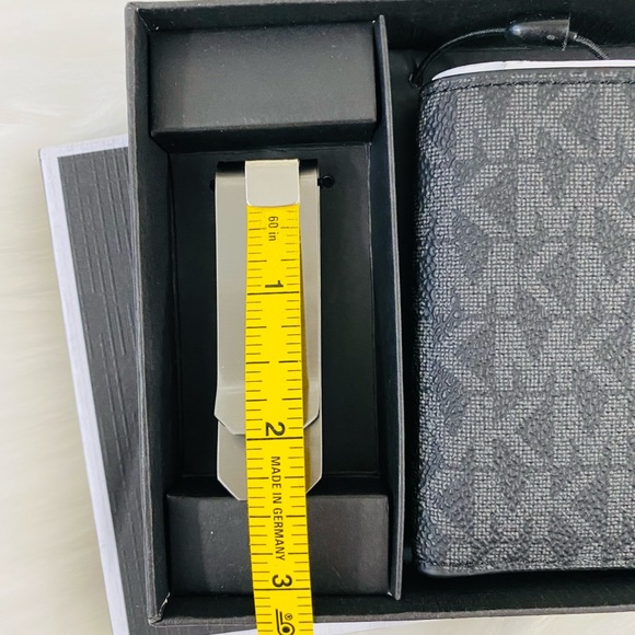 Michael Kors Jet Set Men’s Slim Billfold Wallet Money Clip Box Set - Picture 13 of 13